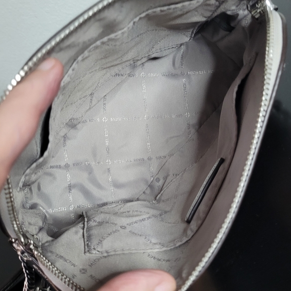 Michael Kors Jet Set Metallic Travel Medium Dome Crossbody Bag - Picture 11 of 11